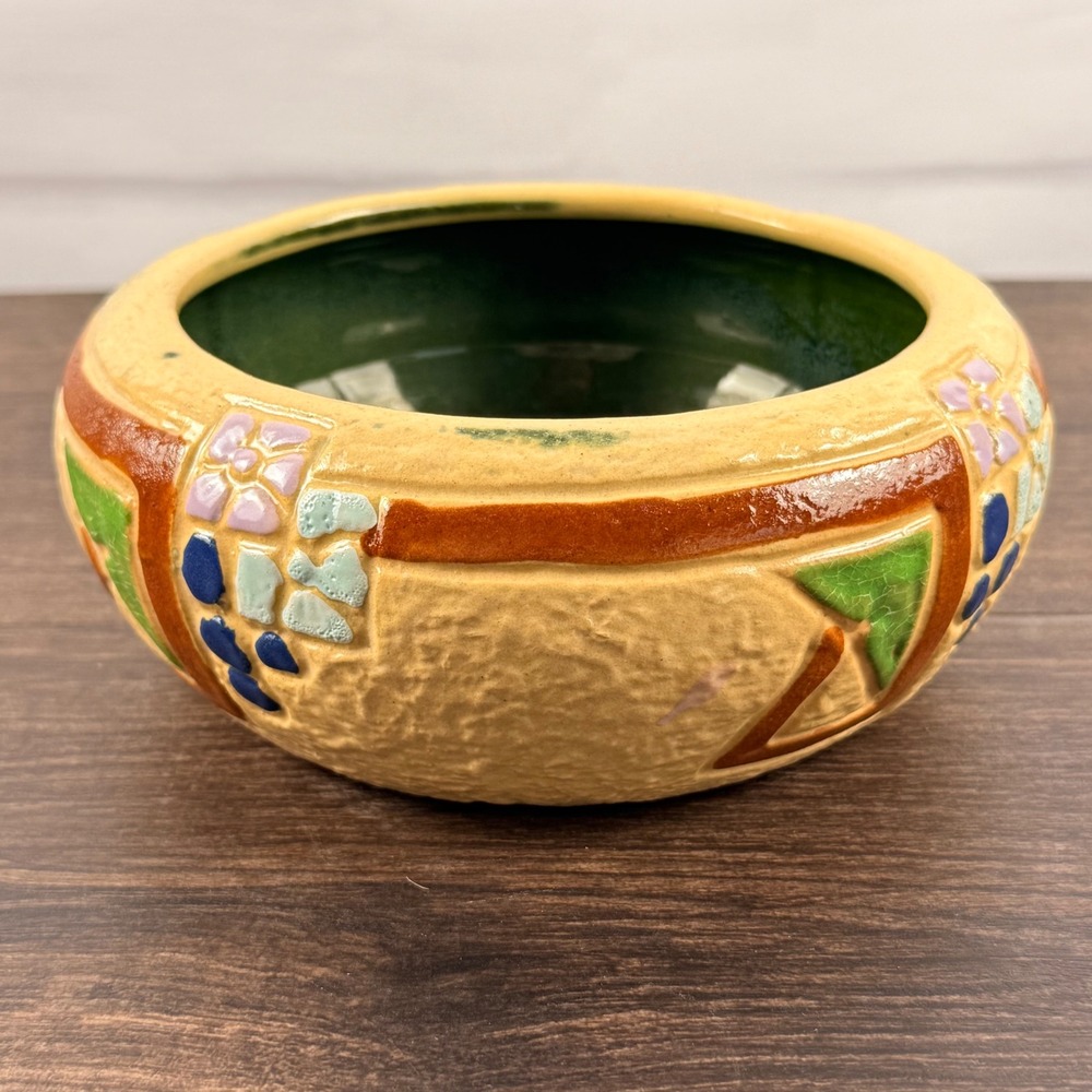Roseville Mostique Pottery Bowl 1916 Arts & Crafts Floral Tan Green